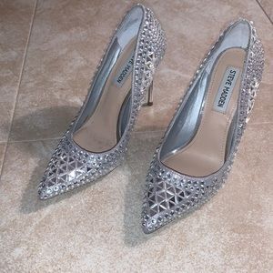 Sliver rhinestone bedazzled hemmed Steve Madden pointed heel